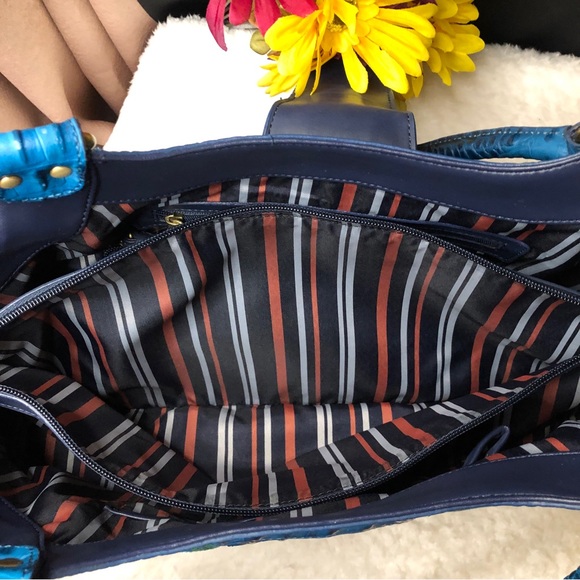 New Sharif Croc Style Beautiful Leather Satchel Handbag w/Matching Wristlet - Picture 13 of 16